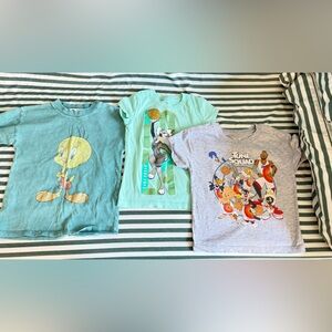 Lot of 3 girls Space Jam /Looney Tunes T-Shirts Size 4. 4-5 and 6